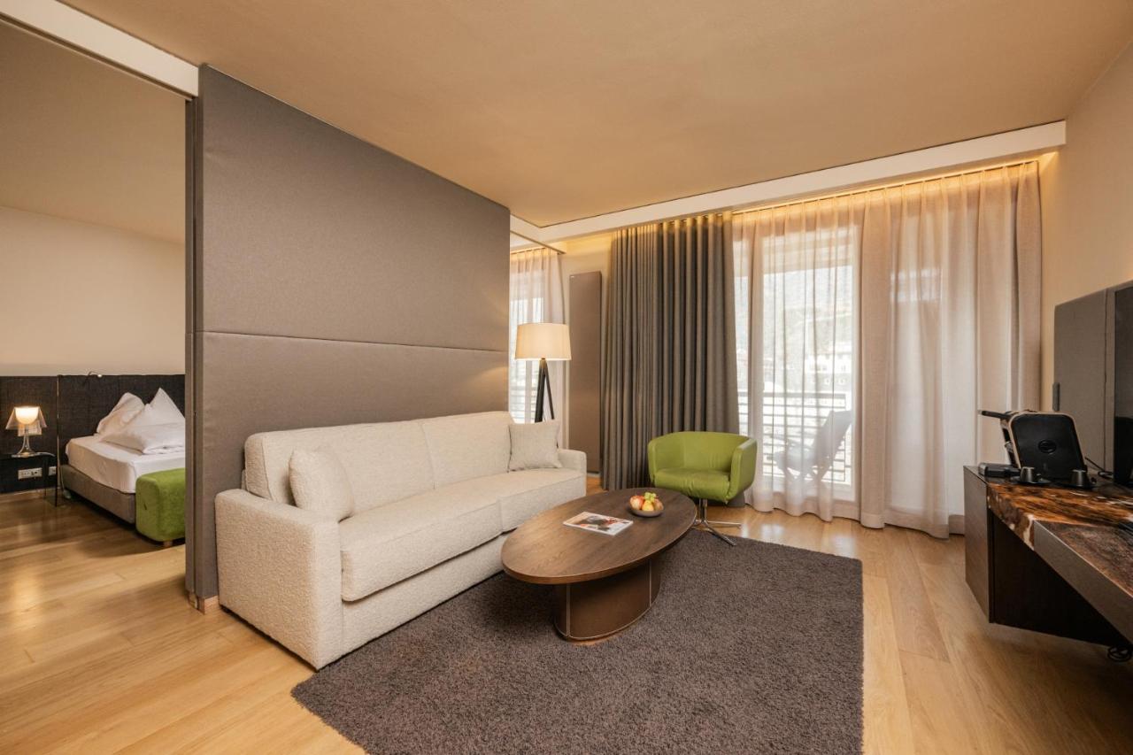 Suite Balcony,1498512874:JPEG